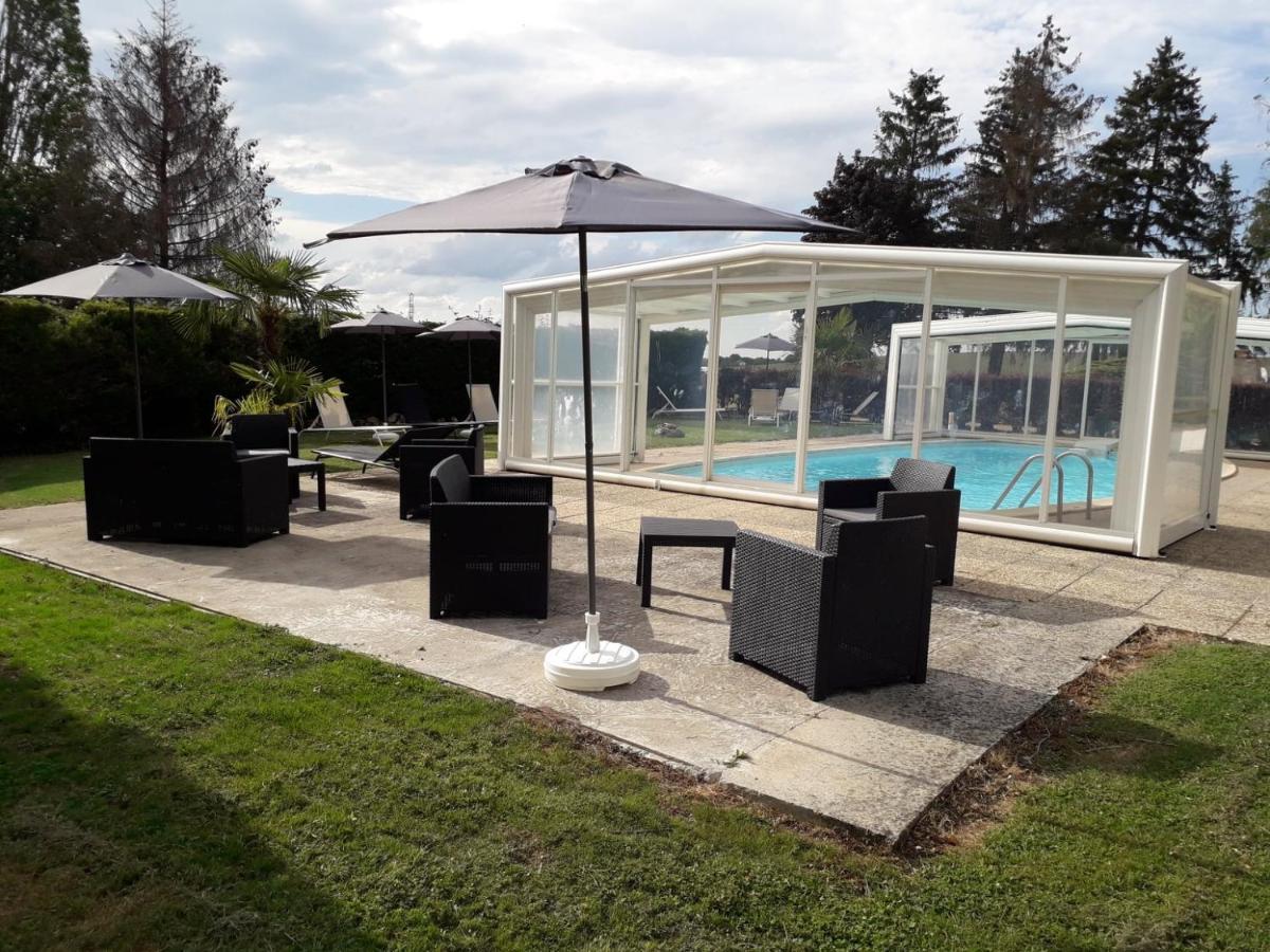 Domaine De L'Orisse Hotel Varennes-sur-Allier Екстериор снимка