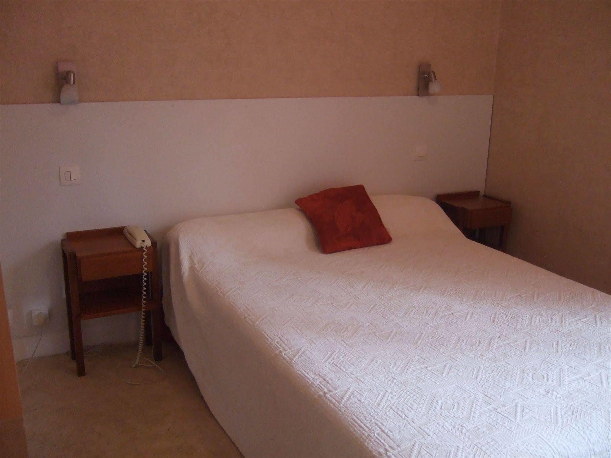Domaine De L'Orisse Hotel Varennes-sur-Allier Екстериор снимка